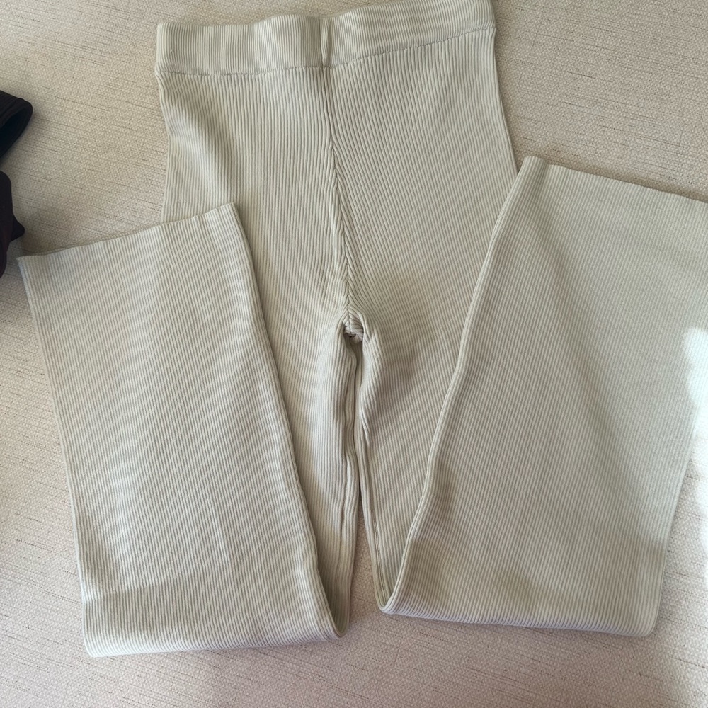 Pants - Picture 8 of 10